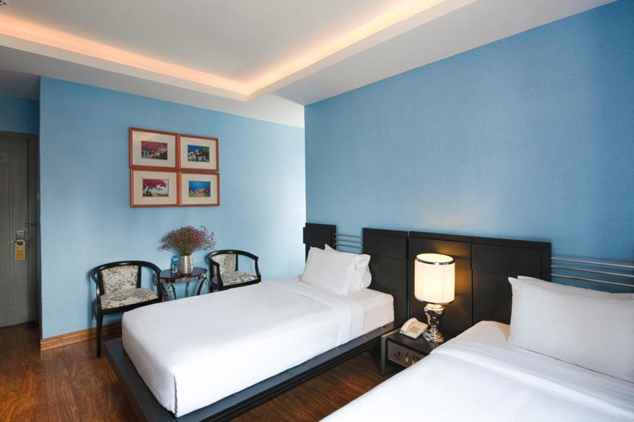 A&Em - The Petit Hotel Хошимин Экстерьер фото